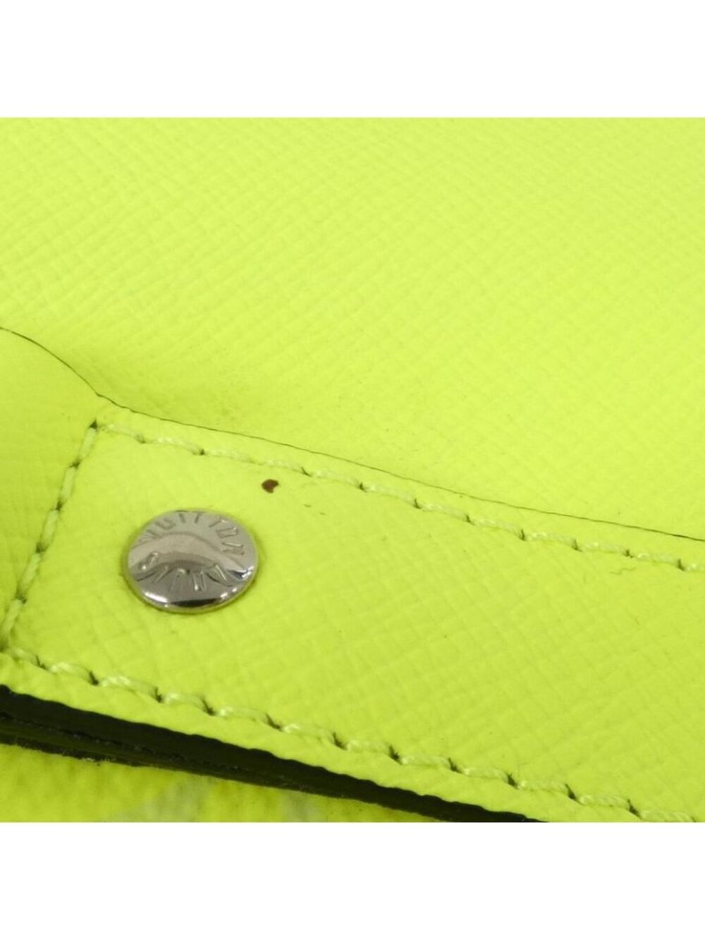 Louis Vuitton Taiga Llama Keepall Bandouliere Bag Neon Yellow - Picture 7 of 9